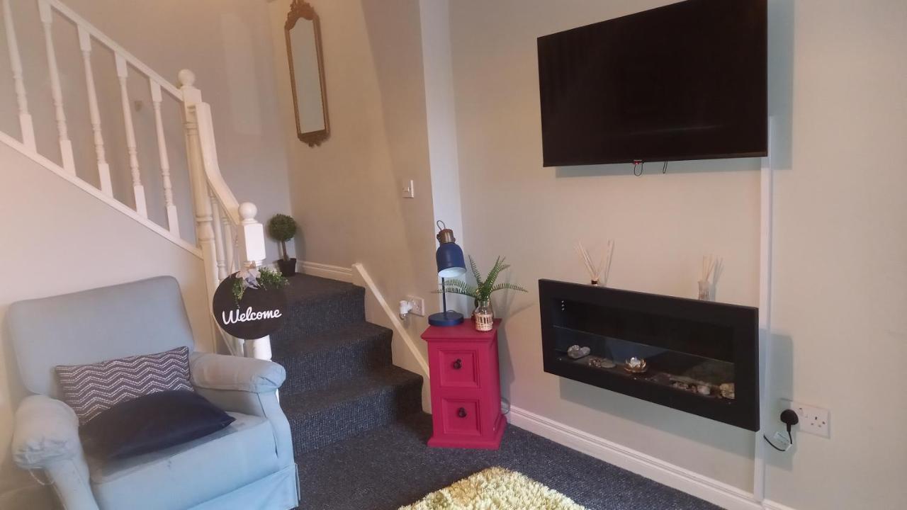 Lovely Apartment @ The Old Barn. Kircubbin エクステリア 写真