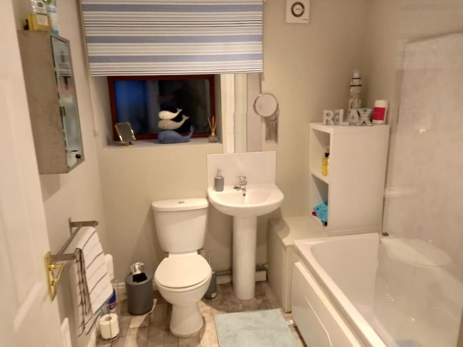 Lovely Apartment @ The Old Barn. Kircubbin エクステリア 写真